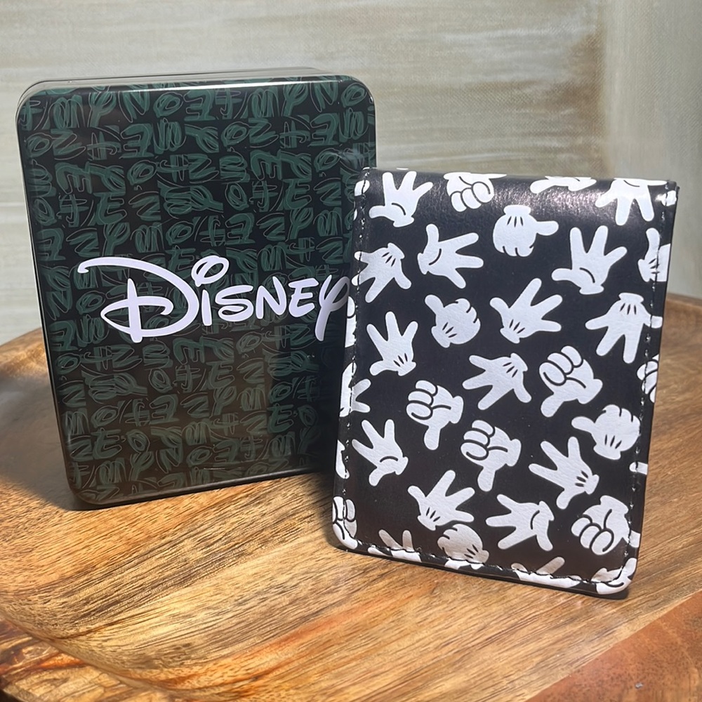 Mickey Mouse Wallet and Key chain- Disney